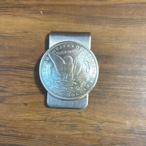 Vintage-Inspired Silver Money Clip with Coin Accent